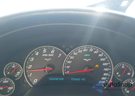 2005 Chevrolet Corvette z USA, uszkodzony, nr VIN 1G1YY24U955131953